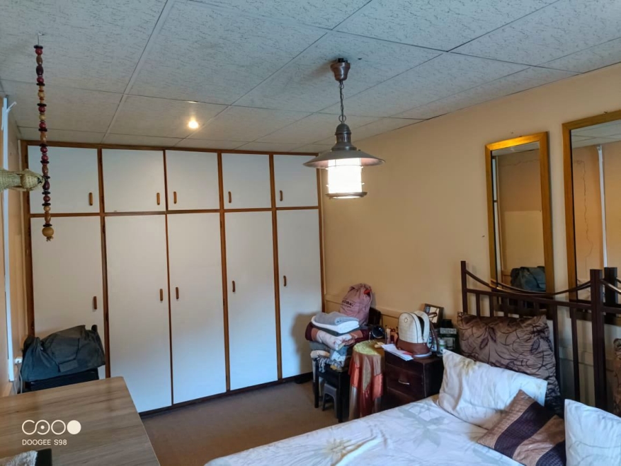 4 Bedroom Property for Sale in Langenhovenpark Free State